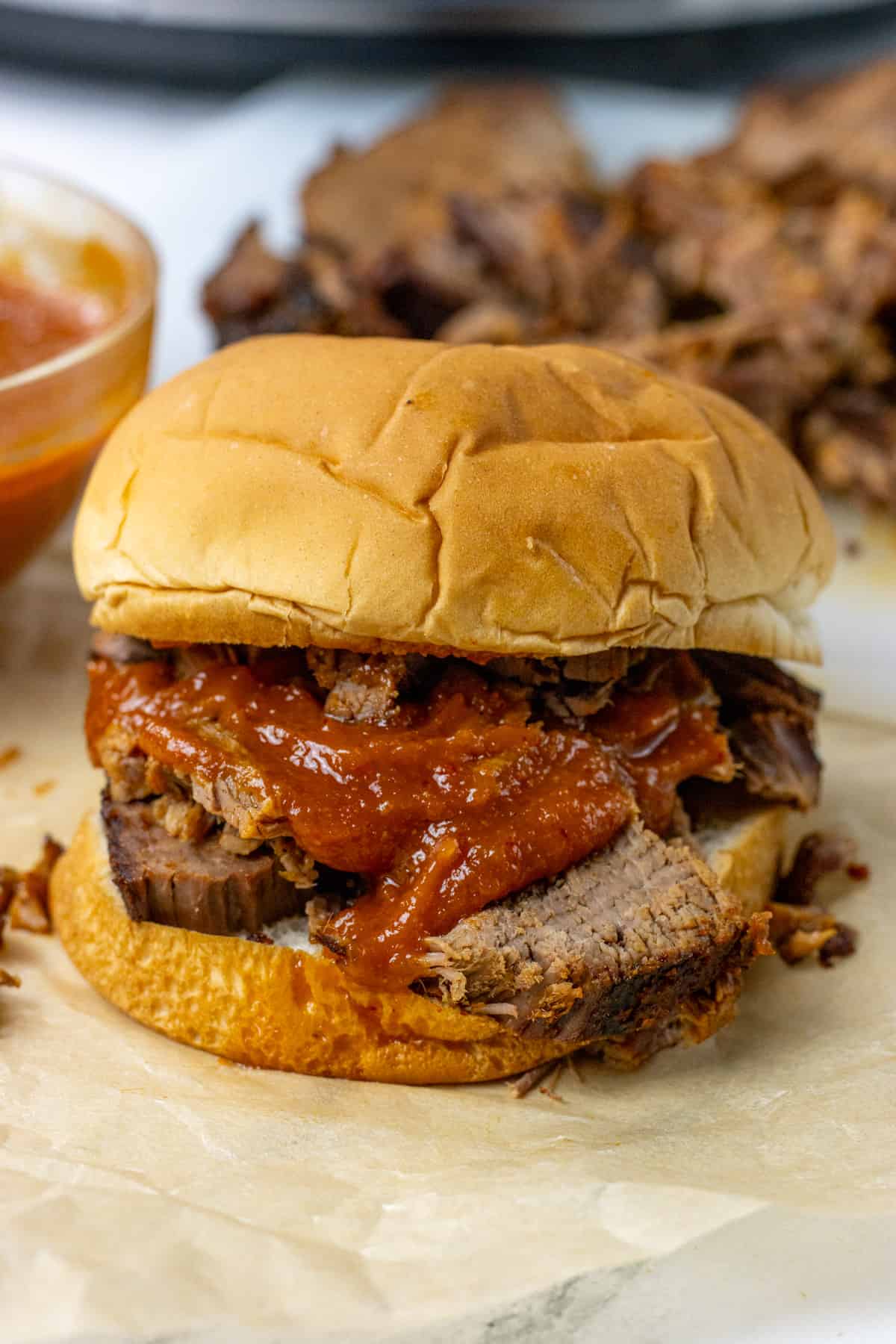 Brisket Sandwich w/2 Sides